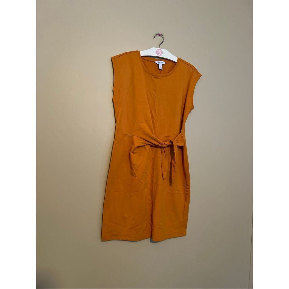 Nine West Orange Dress With Tie On The Front Woman’s Size Small
